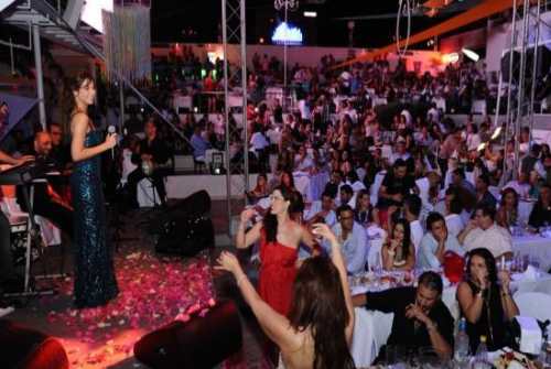 نانسي عجرم في حفل ناجح في تونس