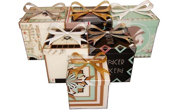 THE CHIC OUTLET SHOPPING VILLAGES HAVE WINTER WRAPPED UP IN A BOW