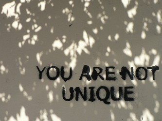 I’m You n I que.