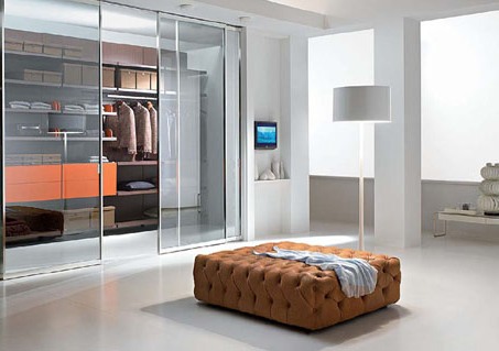 Exceptional Walk In Closets To Accentuate Your Fashion Collections