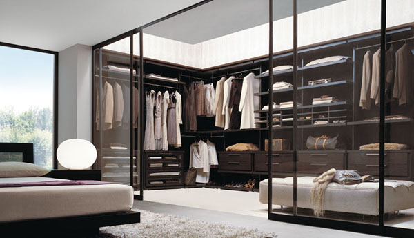 Exceptional Walk In Closets To Accentuate Your Fashion Collections