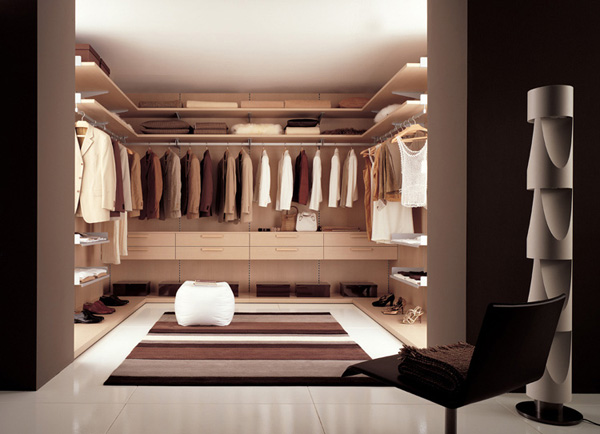 Exceptional Walk In Closets To Accentuate Your Fashion Collections