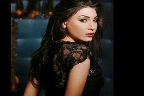 يارا الوجه الإعلاني الجديد لعطر Escada العالمي
