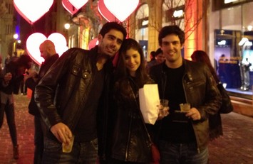 Street Love, Night Shopping 