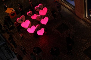 Street Love, Night Shopping 