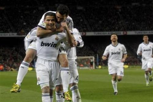 Ronaldo batters Barca to put Real into Cup final
