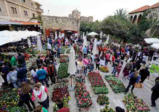 مهرجان الزهور في جبيل