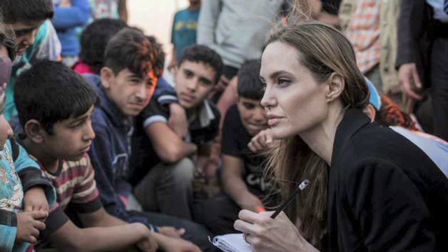 Angelina Jolie To Adopt Syrian Orphan Brad Pitt Reportedly Wants To Adopt New Baby With Wife