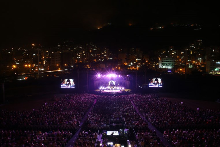Michel Sardou Sings His Greatest Hits in Jounieh