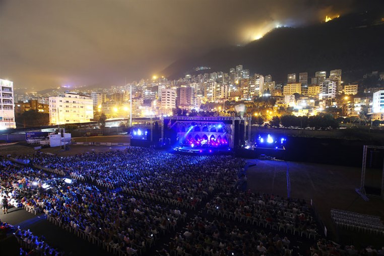 Michel Sardou Sings His Greatest Hits in Jounieh