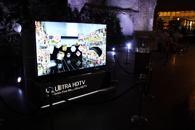 LGs ULTRA HD TV put up for auction during Himayas Charity event