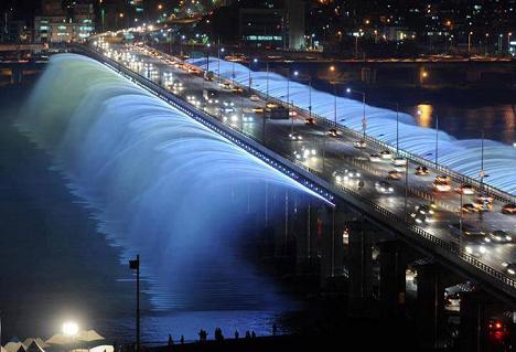  Worlds Longest Bridge Fountain