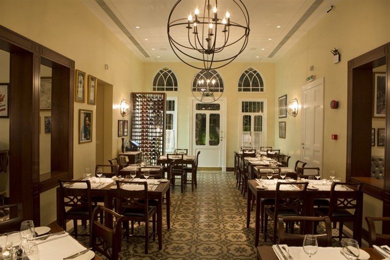 Les Fenetres A European Brasserie
