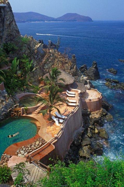La casa que canta, Zihuatanejo