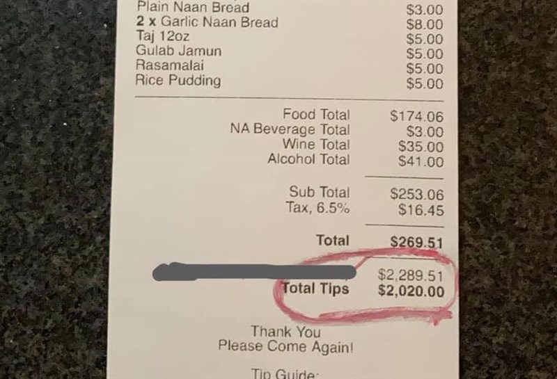 Server at Florida restaurant ends year with 2020 Dollars tips