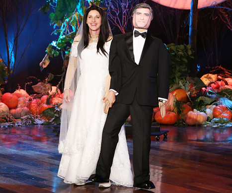 Ellen DeGeneres Halloween Costume Revealed! Star Dresses as Amal Alamuddin 