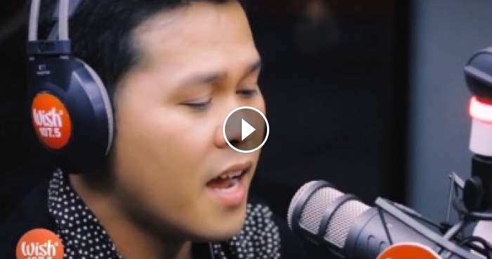 90 Seconds Into Singing The Prayer,Man's Voice Suddenly Changes And It Goes Super Viral