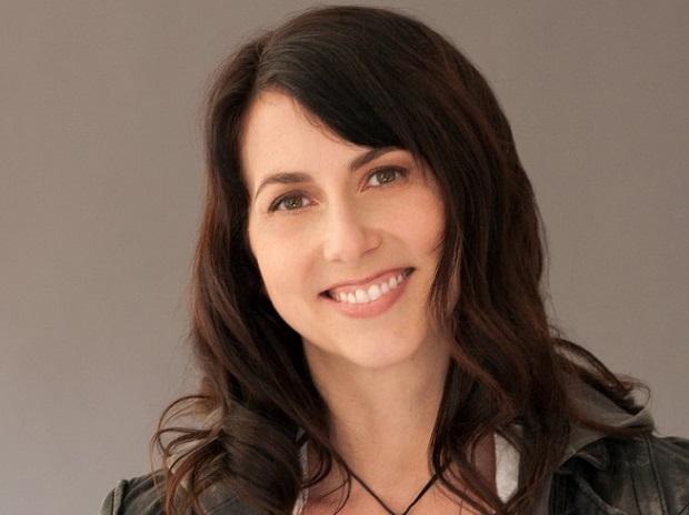 Jeff Bezos' Ex-Wife MacKenzie Scott Becomes World's Richest Woman
