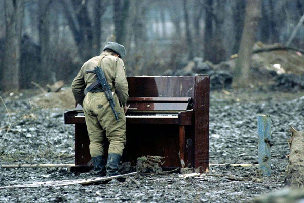 10 Powerful Photos that Speak Louder Than Words