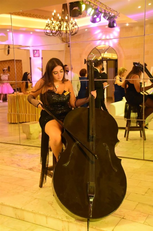 Dr. Anthony Fakhoury crowned Elise Hajjar Miss Zahle 2022