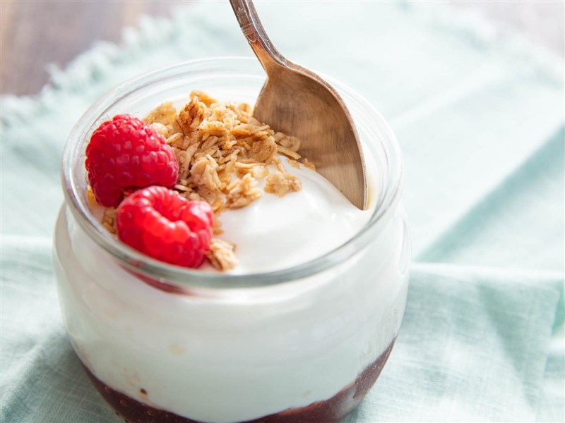 Fight a cold by ... by eating yogurt