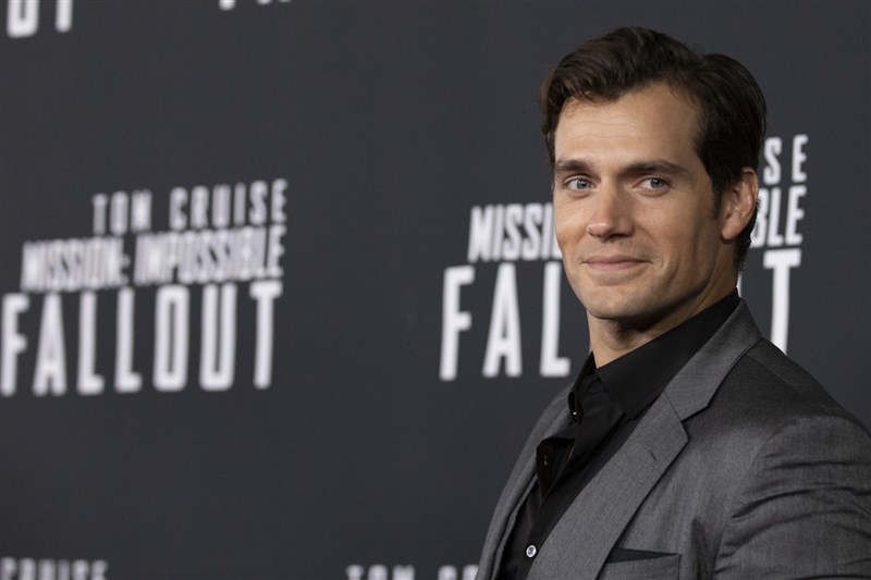 Superman actor Henry Cavill clears 7 million views building a beefy gaming PC
