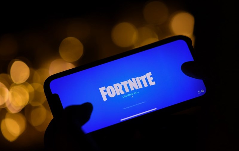Apple blocks Fortnite maker from game developer tools