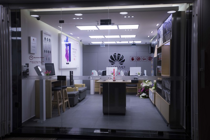 Huawei Opens a New Service Center in Tripoli