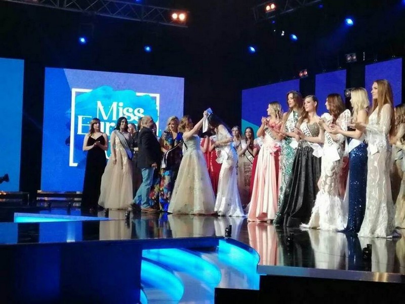   !وتتوج هذه الملكة Miss Europe World خبيرة التغذية الدكتورة لينا رمّال في لجنة