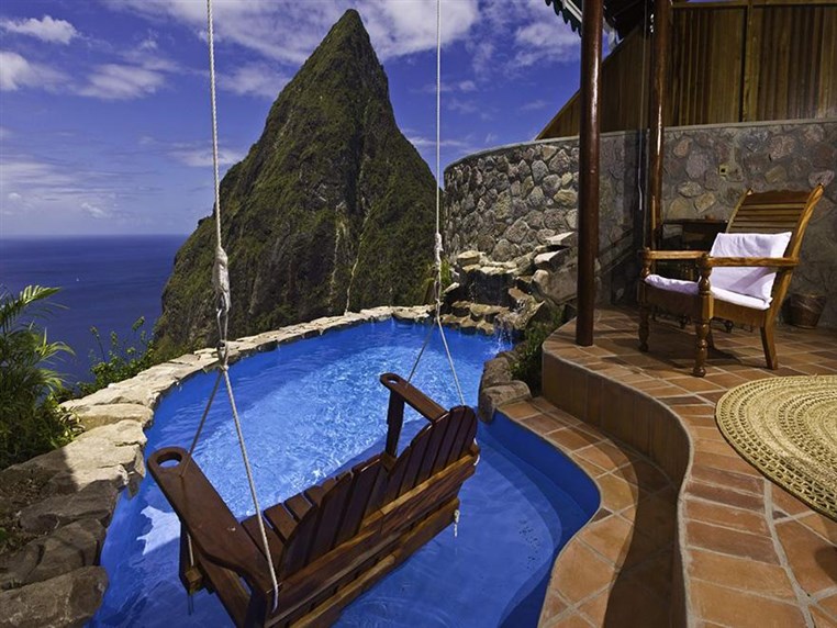 10 Amazing Hotels You Need To Visit Before You Die
