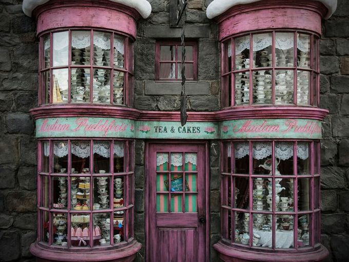 Harry Potter theme park in Hollywood set to open in April