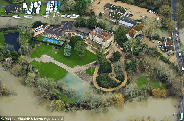 Inside Amal and George Clooney's Luxurious 17th Century Maison