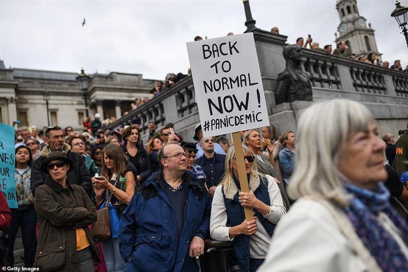 Thousands of anti lockdown protesters have gathered in London 