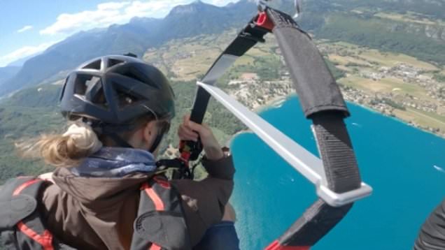 In video: Paraglider Drops Brand New iPhone From 5,000ft While Taking Selfie