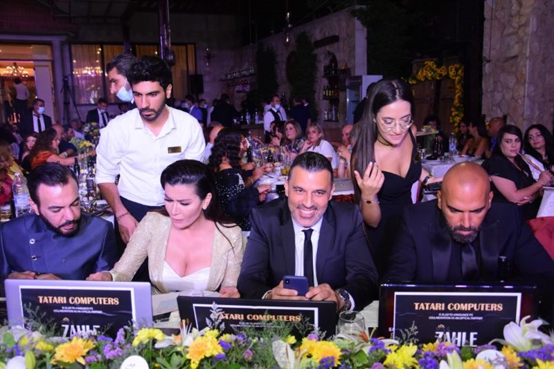 Dr. Anthony Fakhoury crowned Elise Hajjar Miss Zahle 2022