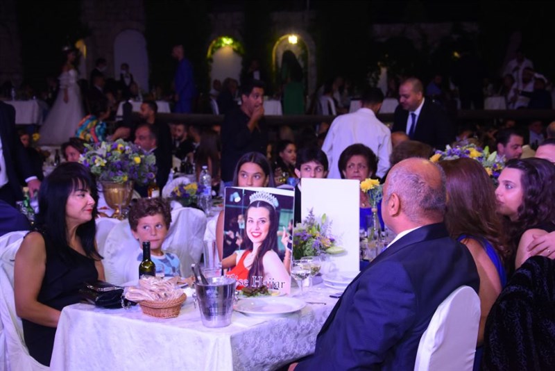 Dr. Anthony Fakhoury crowned Elise Hajjar Miss Zahle 2022