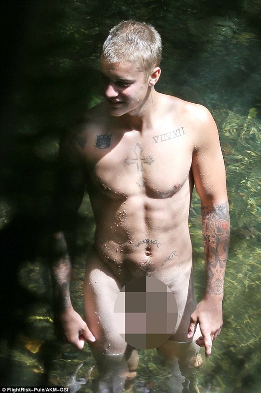 Justin Bieber's dad once again gushes over son's penis size
