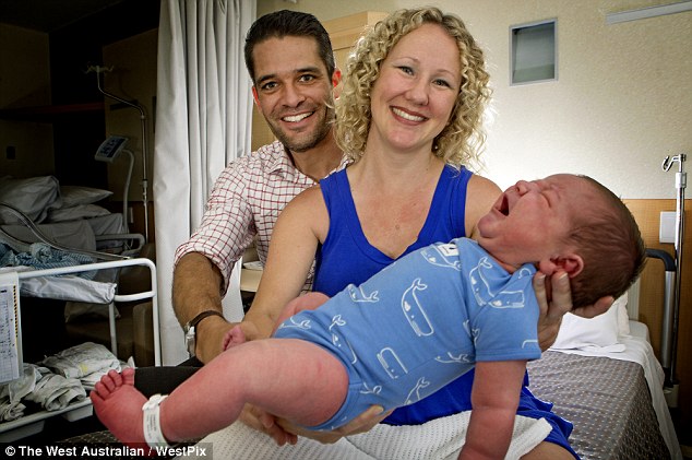 Australian Woman Gives Birth to 6 Kilo Baby Son 