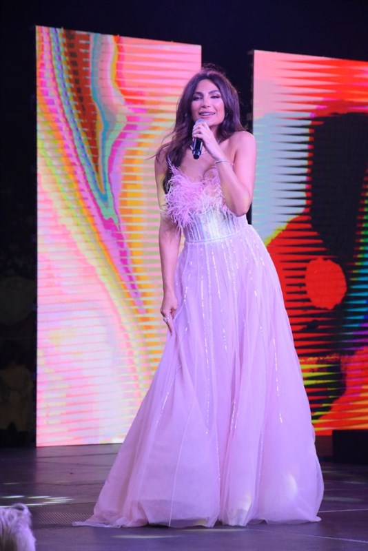 Dr. Anthony Fakhoury crowned Elise Hajjar Miss Zahle 2022
