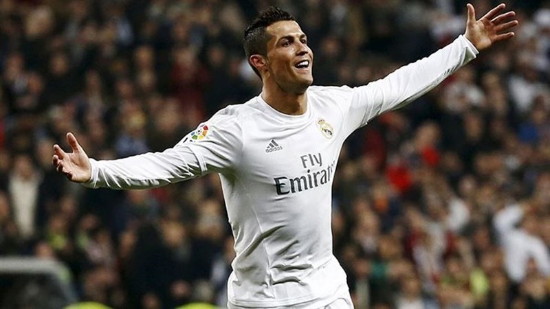 Cristiano Ronaldo moves from Real Madrid to Juventus
