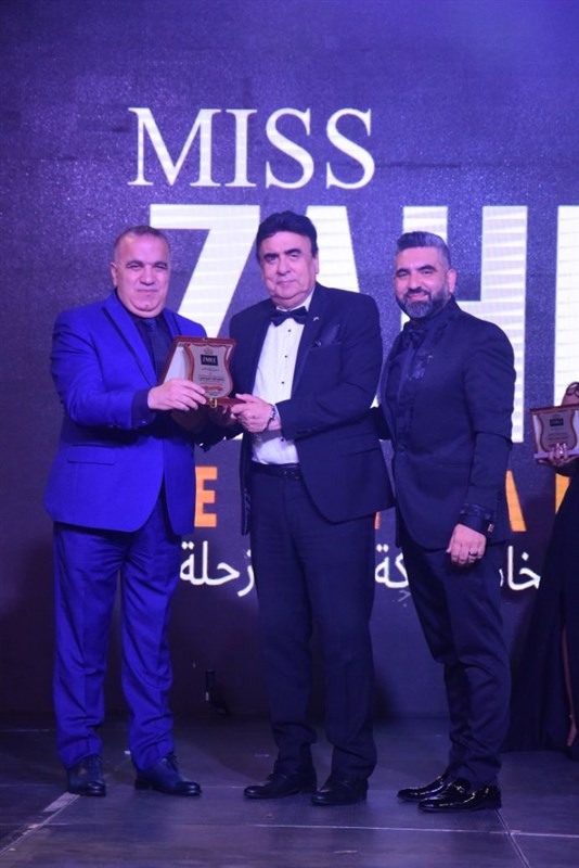 Dr. Anthony Fakhoury crowned Elise Hajjar Miss Zahle 2022