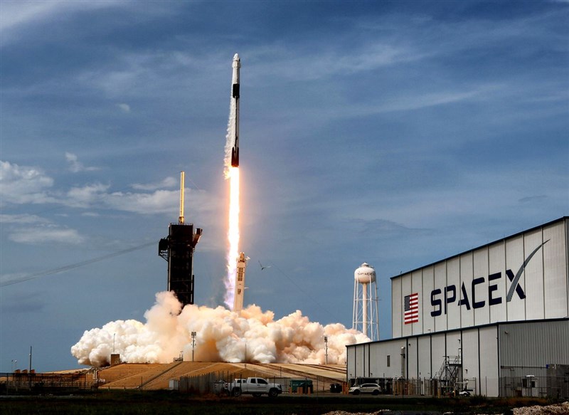In Video: The launch of the Falcon 9 missile with 52 satellites on board