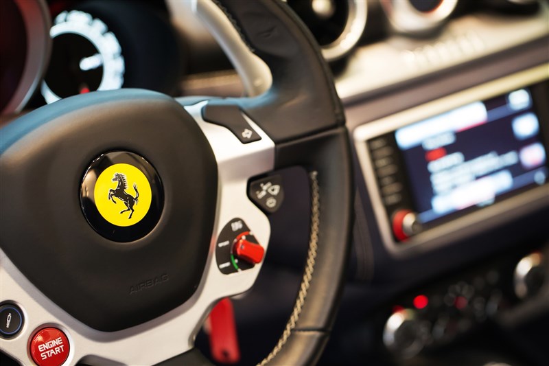 Ferrari to launch first electric car 