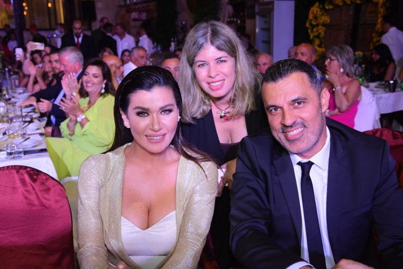 Dr. Anthony Fakhoury crowned Elise Hajjar Miss Zahle 2022