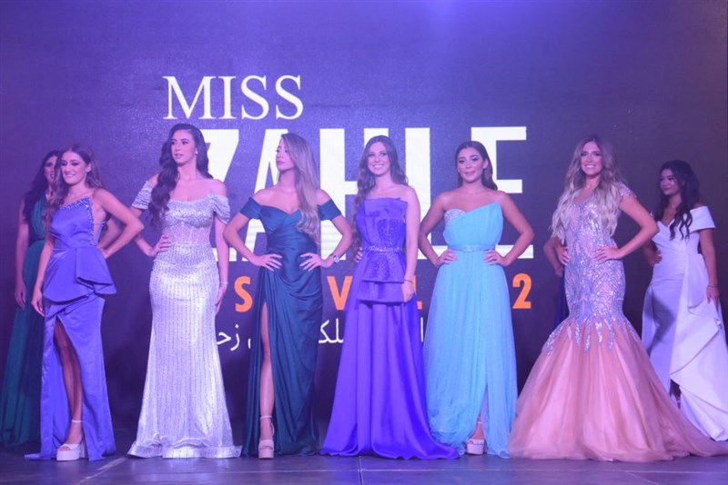 Dr. Anthony Fakhoury crowned Elise Hajjar Miss Zahle 2022