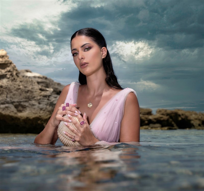 Lina Joudi dévoile la collection  Ma Légende 