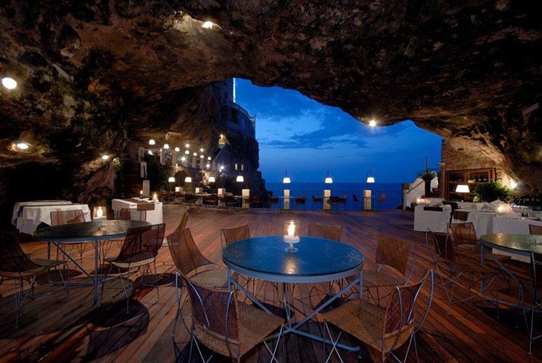 10 Amazing Hotels You Need To Visit Before You Die