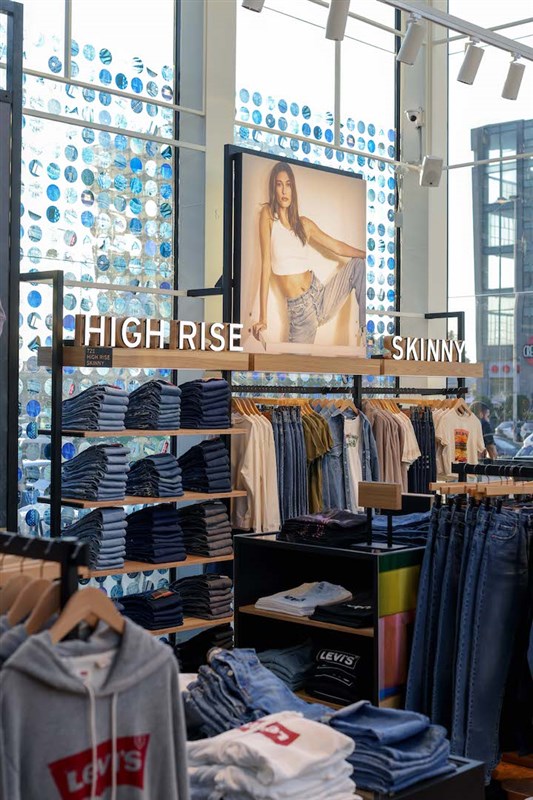 LEVI'S The first stand alone store in the Middle East opens in Lebanon