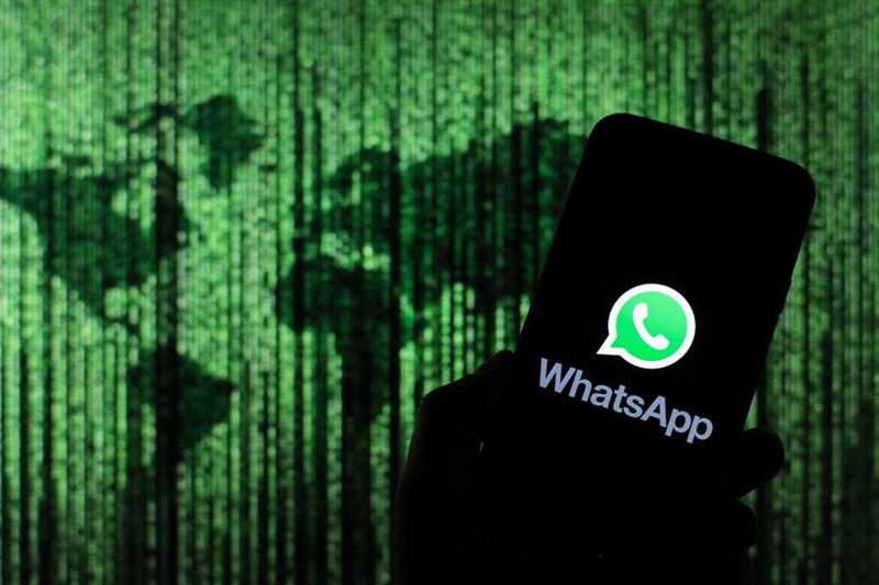 WhatsApp to Force Users to Accept Privacy Changes