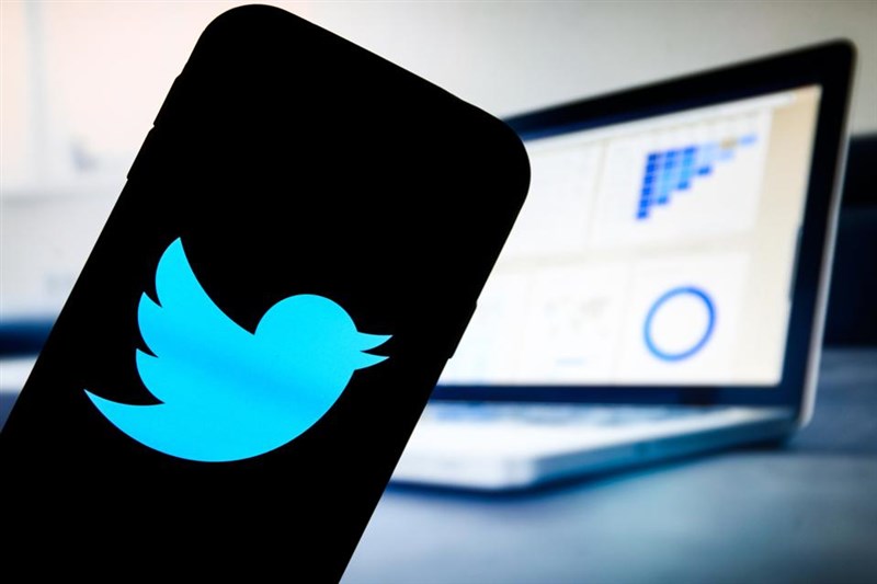 Twitter coming up with an Undo Send button